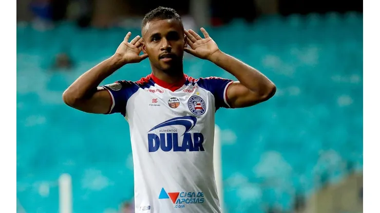Com contrato perto do fim, Élber tem futuro definido por Bellintani