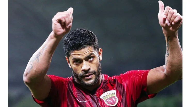 Hulk avisa que não vai renovar na China e abre as portas para retorno ao Brasil