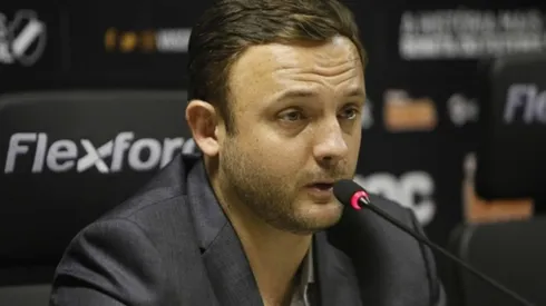 Mazzuco age no mercado e Vasco sonda meia ex-Cruzeiro