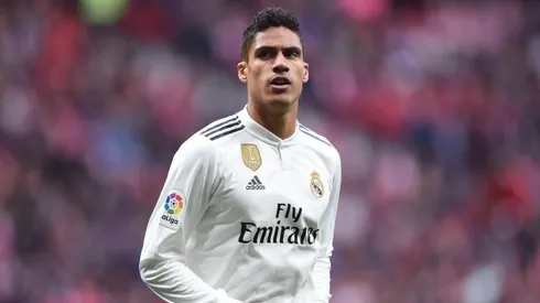 Varane desdenha de chororô de ex-diretor do Barça e manda indireta