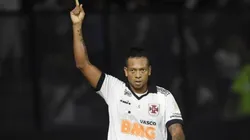 Ramon se protege e encontra substituto de Guarín no Vasco