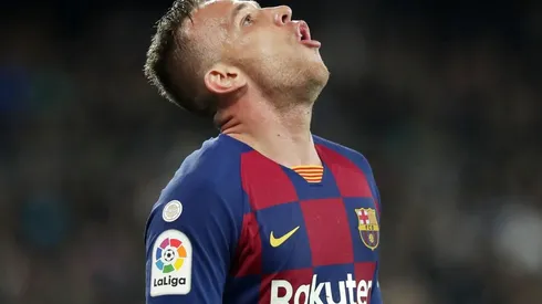 Arthur saiu do Barça e atuará pela Juventus.