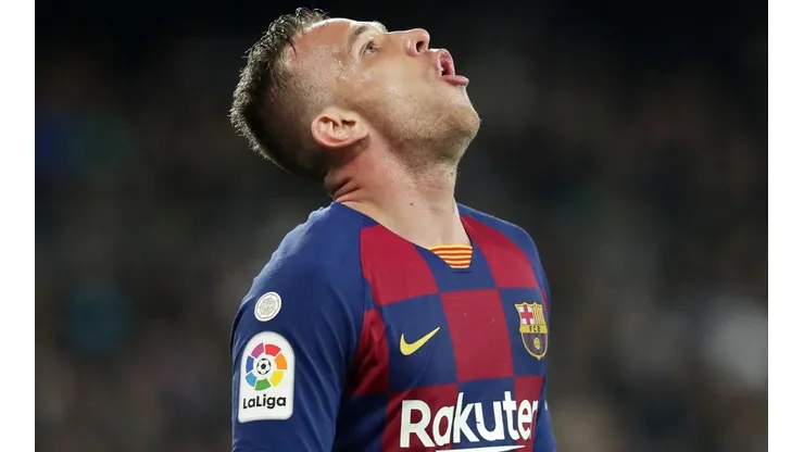 Arthur saiu do Barça e atuará pela Juventus.