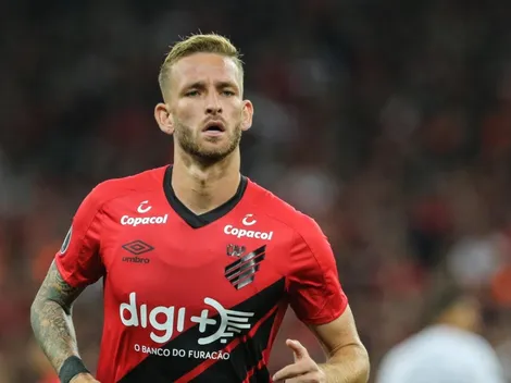 Athletico fica de olho em negociação de Léo Pereira no Flamengo