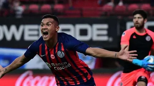 Flamengo quer lateral do San Lorenzo para concorrer com Rafinha
