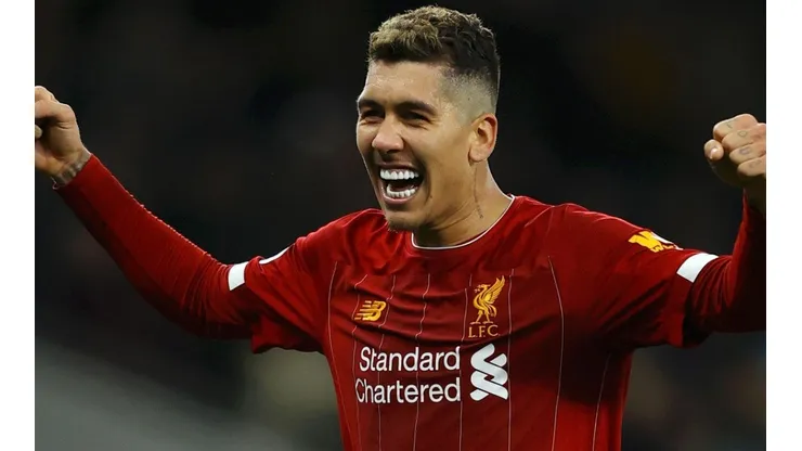 Firmino brilha até hoje com a camisa do Liverpool.