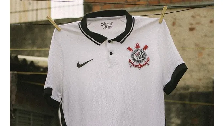 Corinthians acerta com novo patrocinador para as mangas da camisa