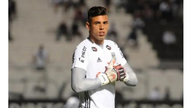 Alvo do Barcelona, Ivan se posiciona sobre negociação