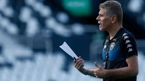 Autuori tem 'surpresa' com desempenho de atacante em treinos