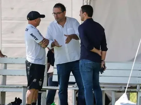 Sampaoli trata saída de trio com urgência