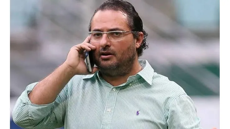 Mattos recebe aval do Independiente para trazer artilheiro ao Galo