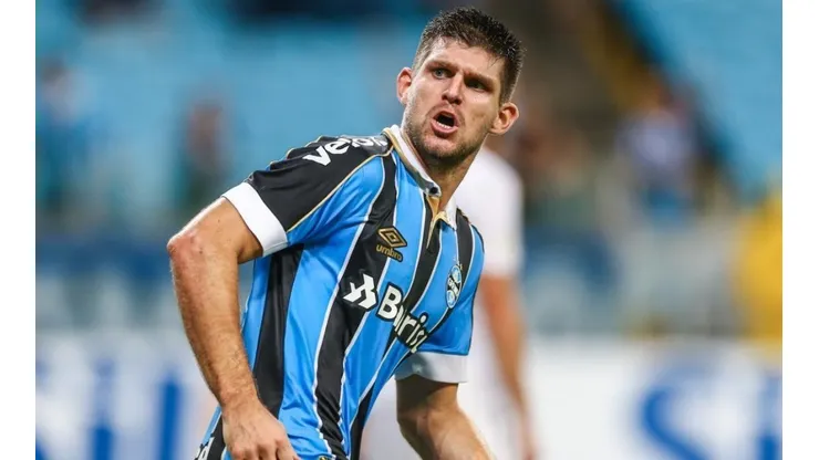 Boca Jrs vai atrás do Grêmio para levar Kannemann