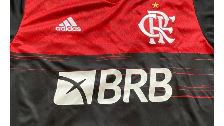 Flamengo negocia novo patrocinador para o uniforme