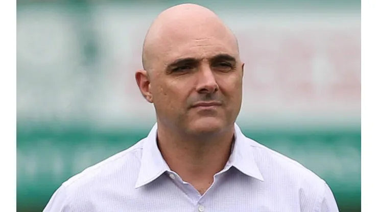 Galiotte vira alvo de fúria da torcida por chance de empréstimo de Dudu