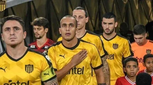 Após proposta do Vasco, meia uruguaio fica livre no mercado