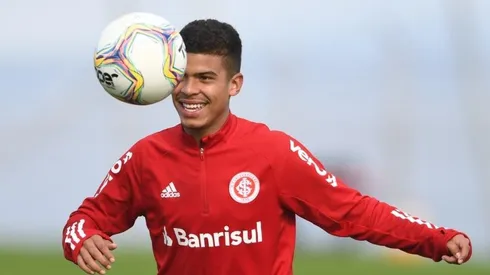 Inter define prazo para definir futuro de Cesinha