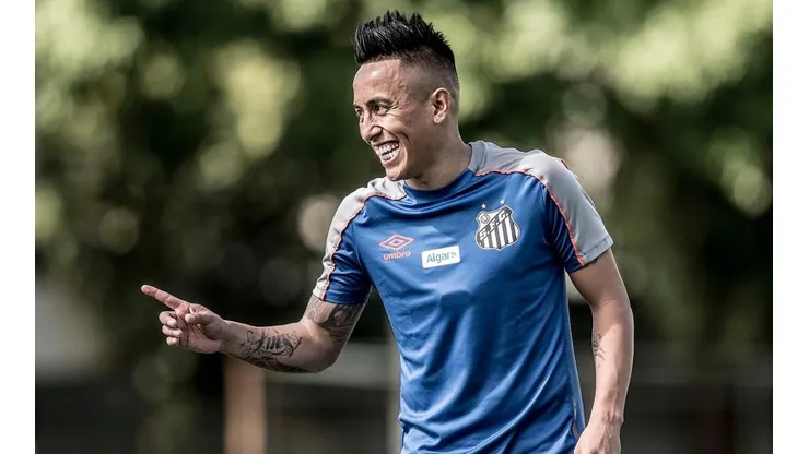 Ex-Santos, Cueva pode defender o Estudiantes (ARG) após a pandemia
