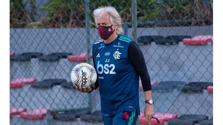 Jesus se irrita com dirigente do Flamengo