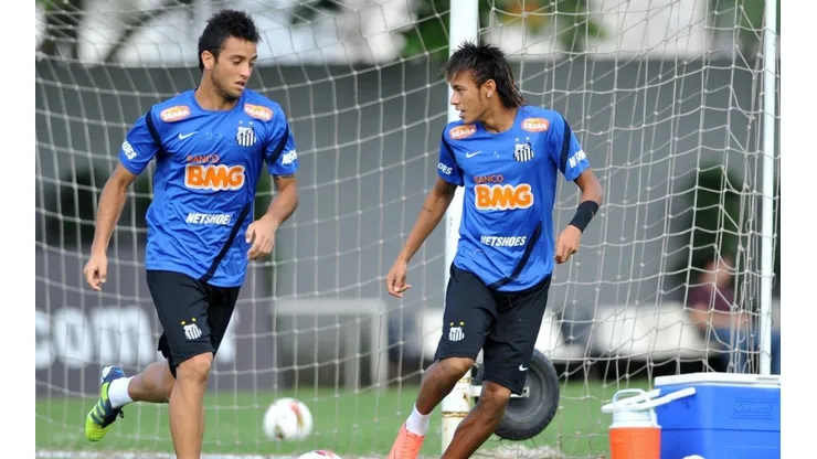 Santos deve envolver Neymar e Felipe Anderson para quitar dívida na Fifa