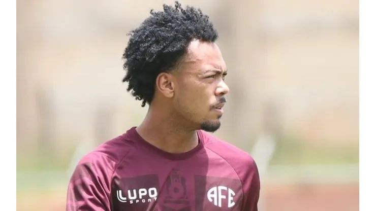 Cruzeiro tenta contratar Claudinho, mas negociação é complicada 