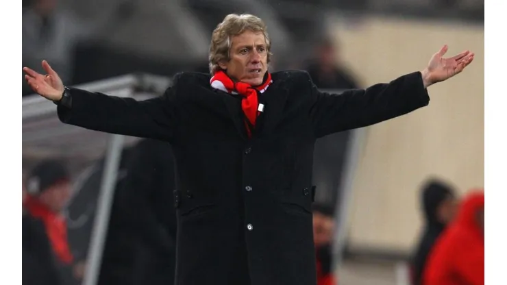 Jorge Jesus segue na mira do Benfica.