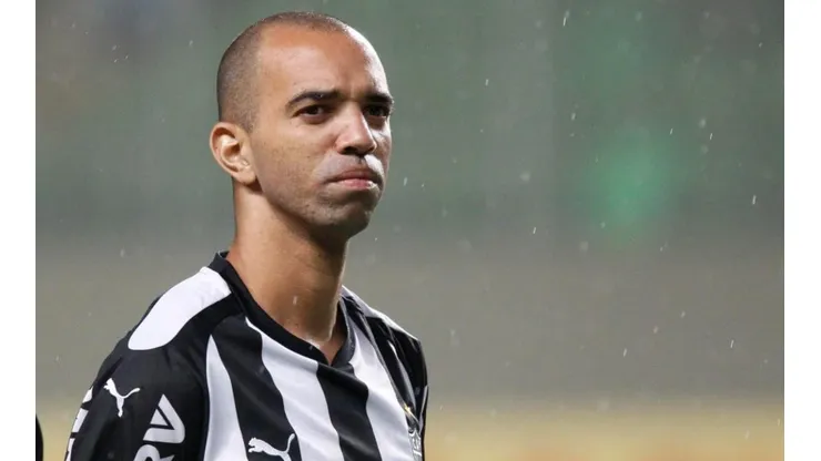 Tardelli e mais 3 seguem com situação indefinida no Galo