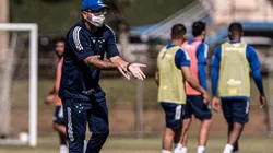 Cruzeiro rescinde com LD esquecido por Enderson Moreira