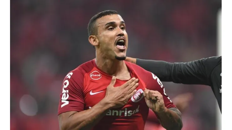 Sem Gustagol, Coudet poderia recuperar Pottker?