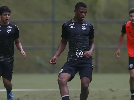Joia ganha espaço no Botafogo e deixa forte recado