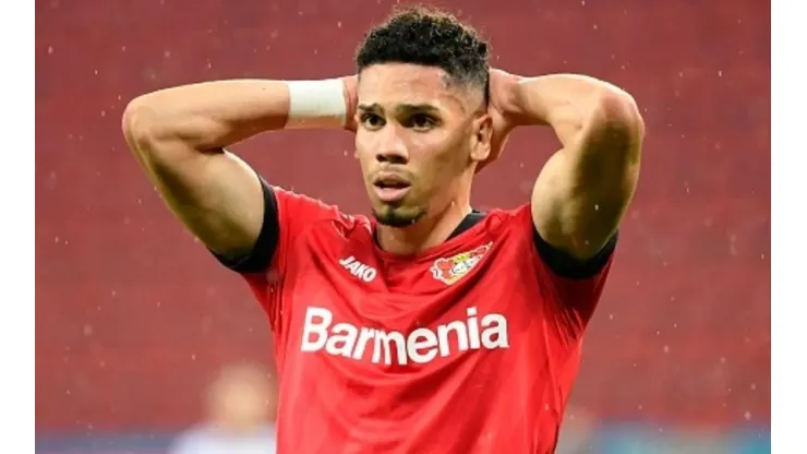Paulinho deve voltar a atuar apenas em 2021.