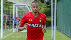 Sem papas na língua, Bivar comenta situações de Rithely e Cleberson