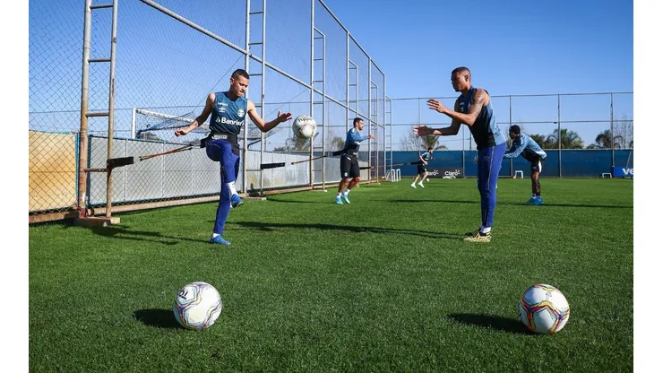 Grêmio inova na quarentena e pode mandar jogos em SC e no PR