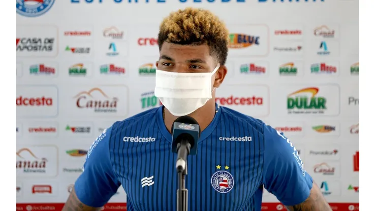 Juninho, do Bahia, se posiciona sobre maratona de jogos
