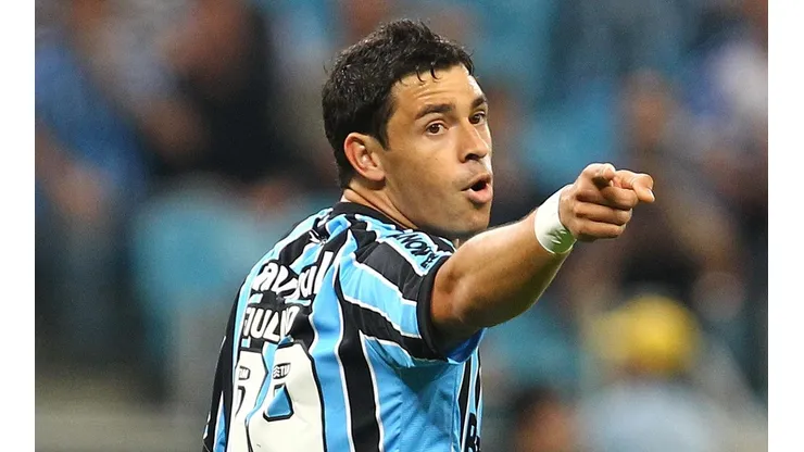 Giuliano "balança" planejamento do Grêmio
