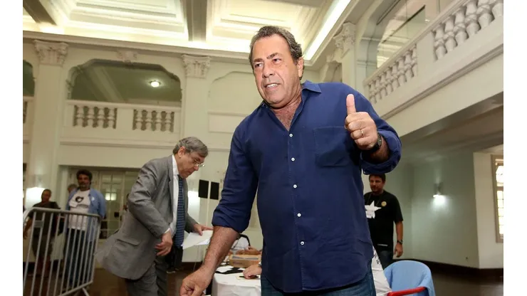 Montenegro crê em acerto com atacante para o Botafogo: "90% certo"