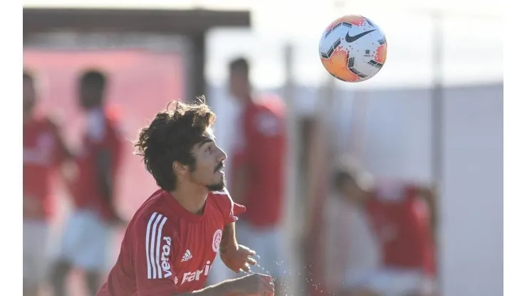 Vendas de Erik e Gustavo darão fôlego nas finanças do Inter