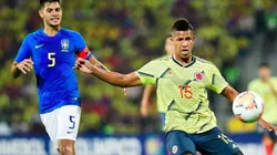 Juliano Lorenz atualiza situação de meia Jaime Alvarado