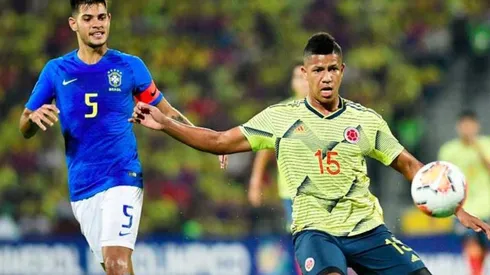 Juliano Lorenz atualiza situação de meia Jaime Alvarado