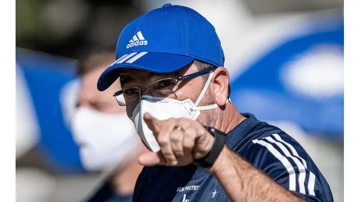 Enderson comemora retorno de Henrique ao Cruzeiro