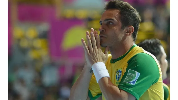 Falcão é considerado o melhor jogador da história do esporte.