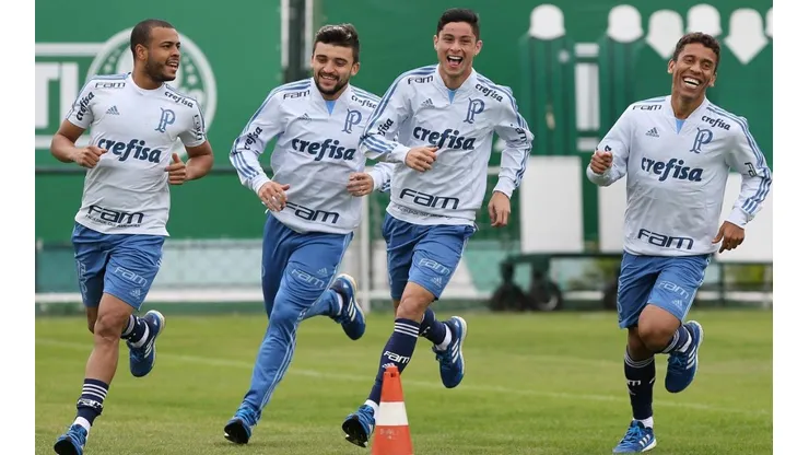 Botafogo observa lateral do Palmeiras: "Nossa relação é a melhor possível"
