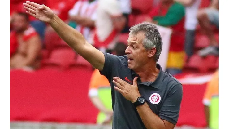 Lisca abre bastidores de queda do Inter em 2016