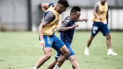 Santos aguarda William Thomas para definir futuro de atacante