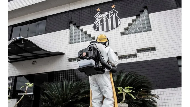 Santos "assusta" com divulgação de resultados de Covid-19