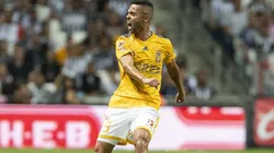 Com Grêmio de olho, futuro de Rafael Carioca é anunciado