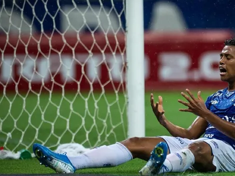 Cruzeiro pode ser punido pela Fifa em relação a Sobis e Pedro Rocha