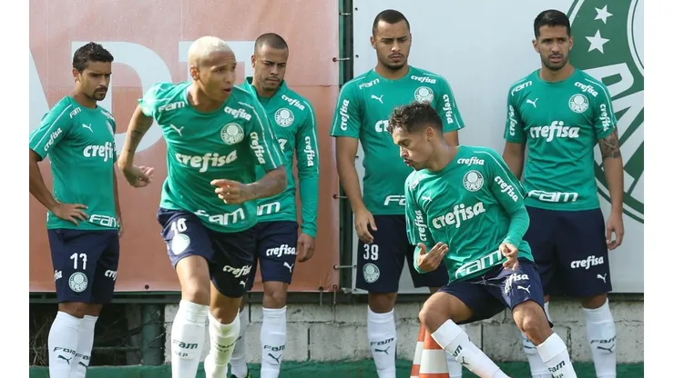 Venda de atacante ajudará Palmeiras em pagamento de dívida por Angulo