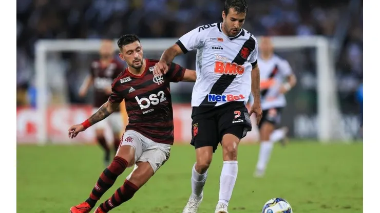 Ricardo Drubscky define futuro de Cáceres no Cruzeiro