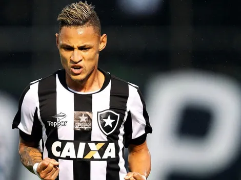 Neilton é oferecido ao Coritiba e diretoria abre o jogo sobre contratação