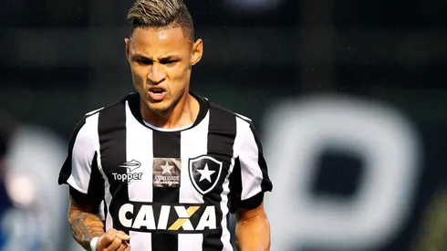 Neílton teve boa passagem pelo Botafogo.